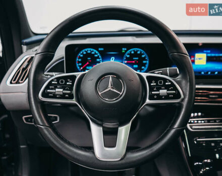 Чорний Мерседес EQC, об'ємом двигуна 0 л та пробігом 164 тис. км за 26405 $, фото 43 на Automoto.ua