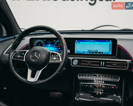 Чорний Мерседес EQC, об'ємом двигуна 0 л та пробігом 164 тис. км за 26405 $, фото 83 на Automoto.ua