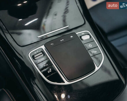 Чорний Мерседес EQC, об'ємом двигуна 0 л та пробігом 164 тис. км за 26405 $, фото 49 на Automoto.ua