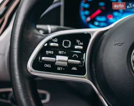 Чорний Мерседес EQC, об'ємом двигуна 0 л та пробігом 164 тис. км за 26405 $, фото 44 на Automoto.ua