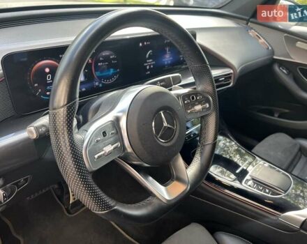 Чорний Мерседес EQC, об'ємом двигуна 0 л та пробігом 54 тис. км за 39800 $, фото 3 на Automoto.ua