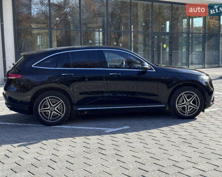 Черный Мерседес EQC, объемом двигателя 0 л и пробегом 75 тыс. км за 36500 $, фото 2 на Automoto.ua