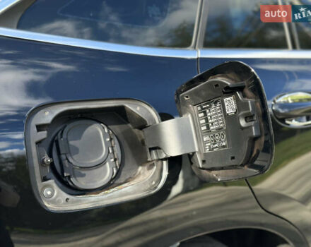 Черный Мерседес EQC, объемом двигателя 0 л и пробегом 65 тыс. км за 38800 $, фото 32 на Automoto.ua