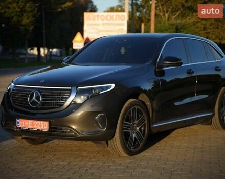 Черный Мерседес EQC, объемом двигателя 0 л и пробегом 78 тыс. км за 33900 $, фото 3 на Automoto.ua