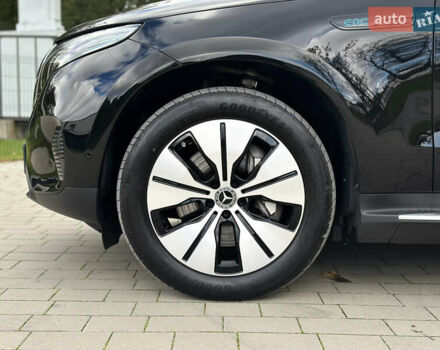 Черный Мерседес EQC, объемом двигателя 0 л и пробегом 65 тыс. км за 38800 $, фото 6 на Automoto.ua