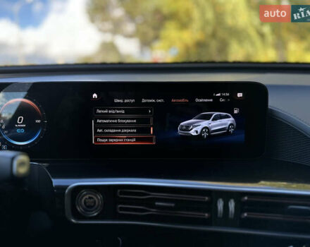 Черный Мерседес EQC, объемом двигателя 0 л и пробегом 65 тыс. км за 38800 $, фото 154 на Automoto.ua