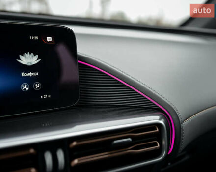 Чорний Мерседес EQC, об'ємом двигуна 0 л та пробігом 75 тис. км за 35500 $, фото 45 на Automoto.ua