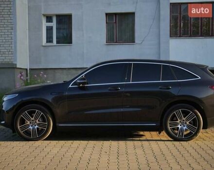 Черный Мерседес EQC, объемом двигателя 0 л и пробегом 78 тыс. км за 33900 $, фото 4 на Automoto.ua