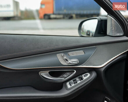Чорний Мерседес EQC, об'ємом двигуна 0 л та пробігом 75 тис. км за 35500 $, фото 25 на Automoto.ua