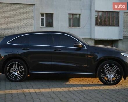 Черный Мерседес EQC, объемом двигателя 0 л и пробегом 78 тыс. км за 33900 $, фото 9 на Automoto.ua
