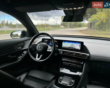 Черный Мерседес EQC, объемом двигателя 0 л и пробегом 65 тыс. км за 38800 $, фото 34 на Automoto.ua