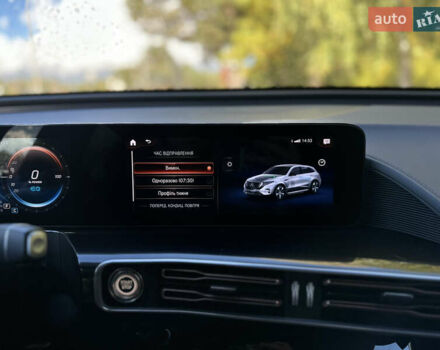 Черный Мерседес EQC, объемом двигателя 0 л и пробегом 65 тыс. км за 38800 $, фото 135 на Automoto.ua