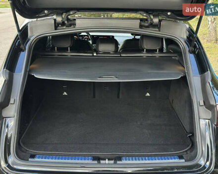 Черный Мерседес EQC, объемом двигателя 0 л и пробегом 65 тыс. км за 38800 $, фото 82 на Automoto.ua