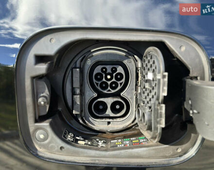 Черный Мерседес EQC, объемом двигателя 0 л и пробегом 65 тыс. км за 38800 $, фото 33 на Automoto.ua