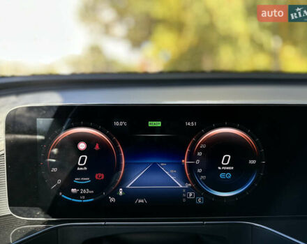 Черный Мерседес EQC, объемом двигателя 0 л и пробегом 65 тыс. км за 38800 $, фото 112 на Automoto.ua