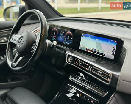 Черный Мерседес EQC, объемом двигателя 0 л и пробегом 65 тыс. км за 38800 $, фото 43 на Automoto.ua