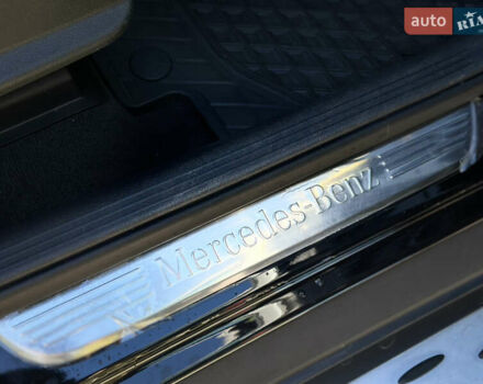 Черный Мерседес EQC, объемом двигателя 0 л и пробегом 65 тыс. км за 38800 $, фото 178 на Automoto.ua