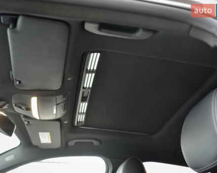 Чорний Мерседес EQC, об'ємом двигуна 0 л та пробігом 75 тис. км за 35500 $, фото 29 на Automoto.ua