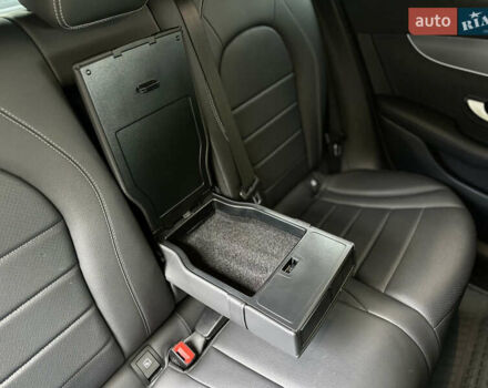 Черный Мерседес EQC, объемом двигателя 0 л и пробегом 65 тыс. км за 38800 $, фото 77 на Automoto.ua