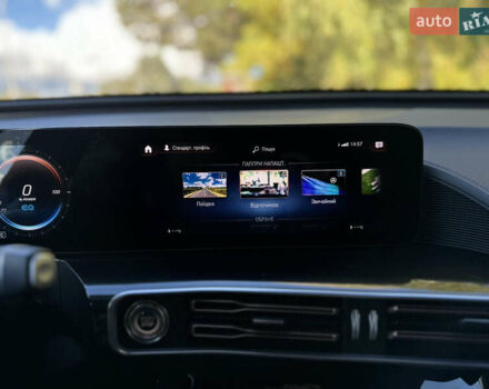 Черный Мерседес EQC, объемом двигателя 0 л и пробегом 65 тыс. км за 38800 $, фото 162 на Automoto.ua