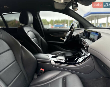 Черный Мерседес EQC, объемом двигателя 0 л и пробегом 65 тыс. км за 38800 $, фото 38 на Automoto.ua