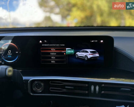 Черный Мерседес EQC, объемом двигателя 0 л и пробегом 65 тыс. км за 38800 $, фото 148 на Automoto.ua