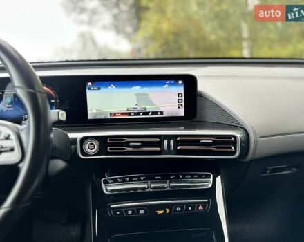 Черный Мерседес EQC, объемом двигателя 0 л и пробегом 65 тыс. км за 38800 $, фото 49 на Automoto.ua