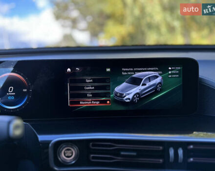 Черный Мерседес EQC, объемом двигателя 0 л и пробегом 65 тыс. км за 38800 $, фото 173 на Automoto.ua