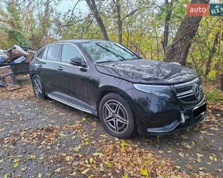 Черный Мерседес EQC, объемом двигателя 0 л и пробегом 41 тыс. км за 24750 $, фото 2 на Automoto.ua