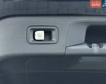 Черный Мерседес EQC, объемом двигателя 0 л и пробегом 41 тыс. км за 44000 $, фото 16 на Automoto.ua