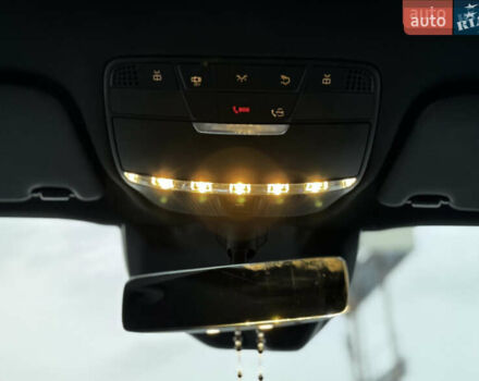 Чорний Мерседес EQC, об'ємом двигуна 0 л та пробігом 41 тис. км за 50000 $, фото 45 на Automoto.ua