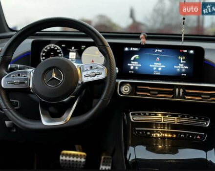 Чорний Мерседес EQC, об'ємом двигуна 0 л та пробігом 41 тис. км за 50000 $, фото 38 на Automoto.ua