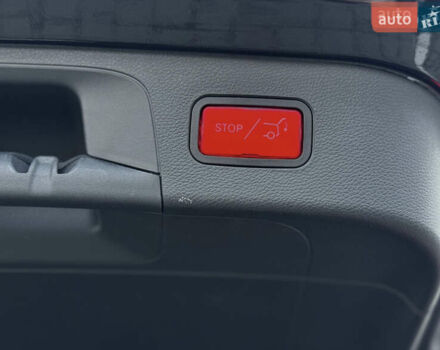 Чорний Мерседес EQC, об'ємом двигуна 0 л та пробігом 41 тис. км за 50000 $, фото 42 на Automoto.ua