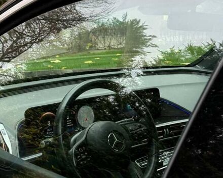 Чорний Мерседес EQC, об'ємом двигуна 0 л та пробігом 36 тис. км за 36900 $, фото 18 на Automoto.ua