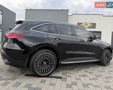 Чорний Мерседес EQC, об'ємом двигуна 0 л та пробігом 23 тис. км за 43000 $, фото 4 на Automoto.ua