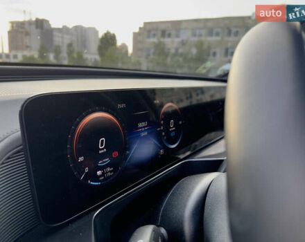 Черный Мерседес EQC, объемом двигателя 0 л и пробегом 16 тыс. км за 47500 $, фото 9 на Automoto.ua