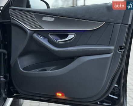 Чорний Мерседес EQC, об'ємом двигуна 0 л та пробігом 41 тис. км за 50000 $, фото 50 на Automoto.ua