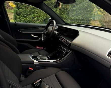 Чорний Мерседес EQC, об'ємом двигуна 0 л та пробігом 36 тис. км за 36900 $, фото 15 на Automoto.ua