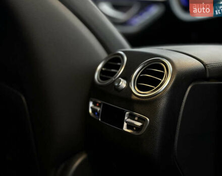 Черный Мерседес EQC, объемом двигателя 0 л и пробегом 41 тыс. км за 44000 $, фото 21 на Automoto.ua