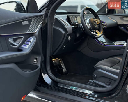 Черный Мерседес EQC, объемом двигателя 0 л и пробегом 41 тыс. км за 44000 $, фото 1 на Automoto.ua