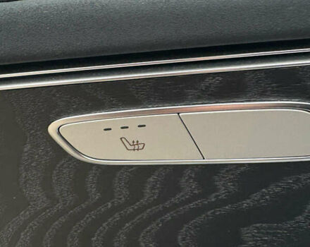 Черный Мерседес EQC, объемом двигателя 0 л и пробегом 27 тыс. км за 37800 $, фото 23 на Automoto.ua