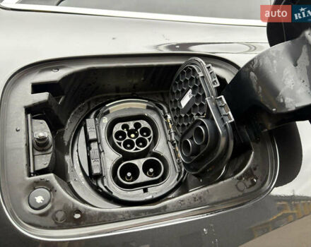 Черный Мерседес EQC, объемом двигателя 0 л и пробегом 27 тыс. км за 37800 $, фото 12 на Automoto.ua