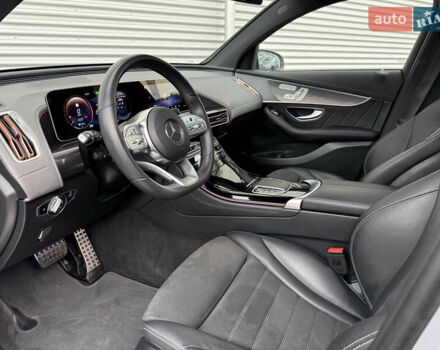 Серый Мерседес EQC, объемом двигателя 0 л и пробегом 71 тыс. км за 35850 $, фото 64 на Automoto.ua