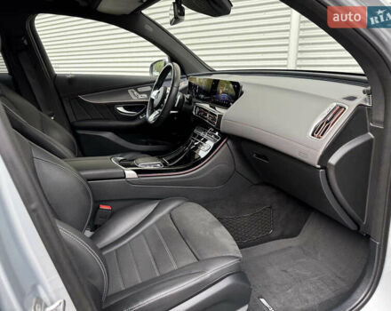 Серый Мерседес EQC, объемом двигателя 0 л и пробегом 71 тыс. км за 35850 $, фото 29 на Automoto.ua