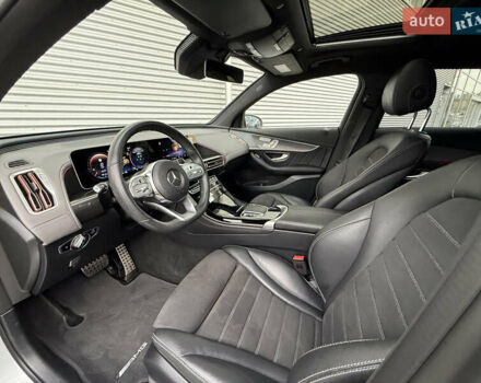 Серый Мерседес EQC, объемом двигателя 0 л и пробегом 71 тыс. км за 35850 $, фото 72 на Automoto.ua