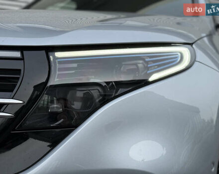Серый Мерседес EQC, объемом двигателя 0 л и пробегом 71 тыс. км за 35850 $, фото 4 на Automoto.ua