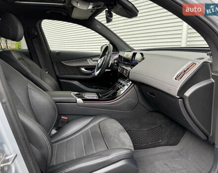 Серый Мерседес EQC, объемом двигателя 0 л и пробегом 71 тыс. км за 35850 $, фото 38 на Automoto.ua