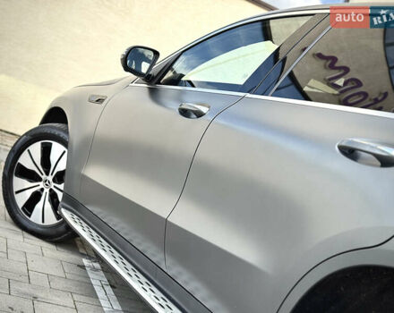 Серый Мерседес EQC, объемом двигателя 0 л и пробегом 118 тыс. км за 34999 $, фото 25 на Automoto.ua