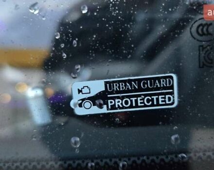 Серый Мерседес EQC, объемом двигателя 0 л и пробегом 111 тыс. км за 30850 $, фото 11 на Automoto.ua