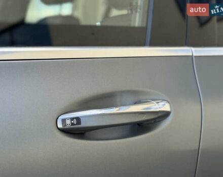 Серый Мерседес EQC, объемом двигателя 0 л и пробегом 118 тыс. км за 34999 $, фото 83 на Automoto.ua